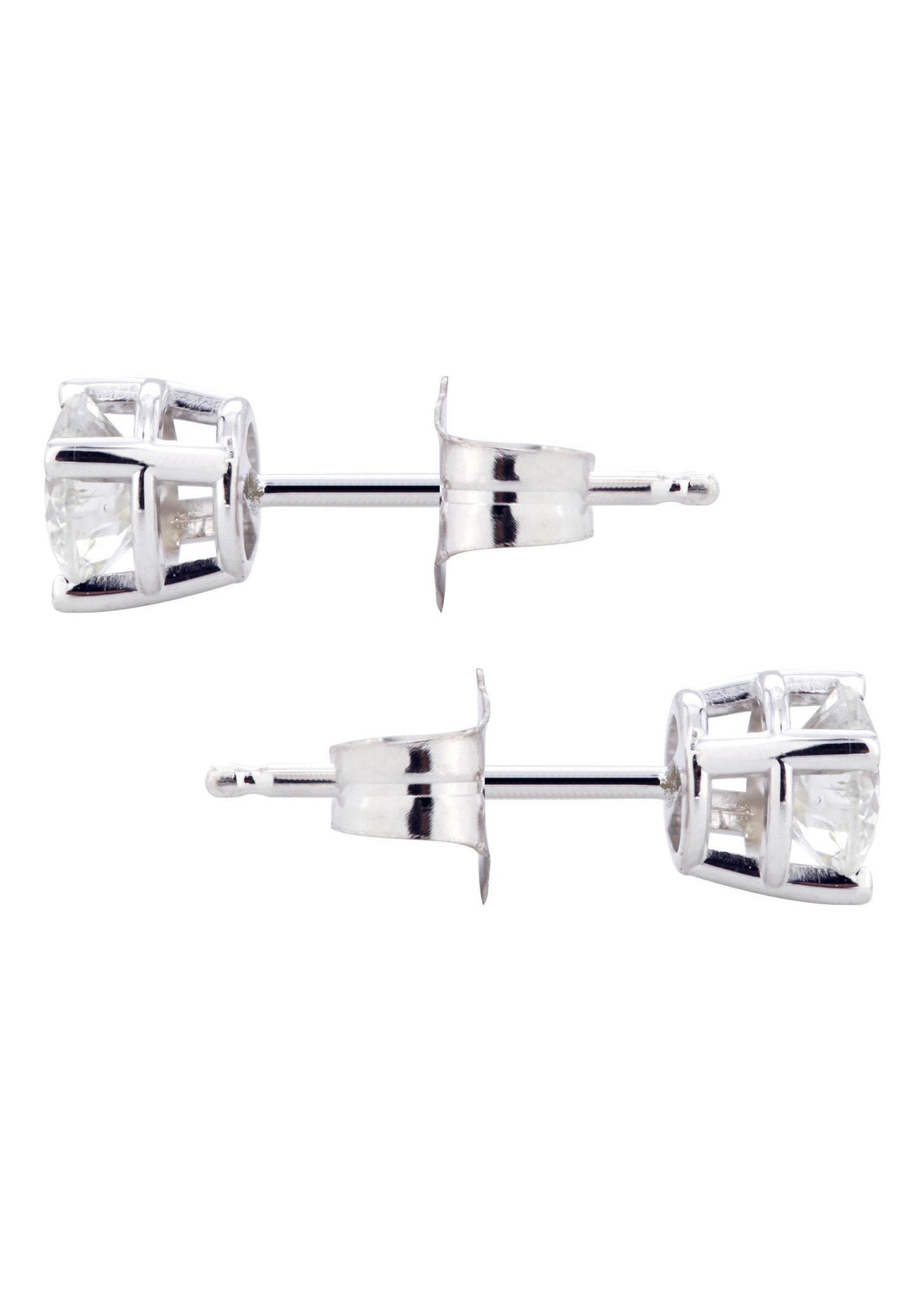 Round Diamond Stud Earrings | 0.65 Carats
